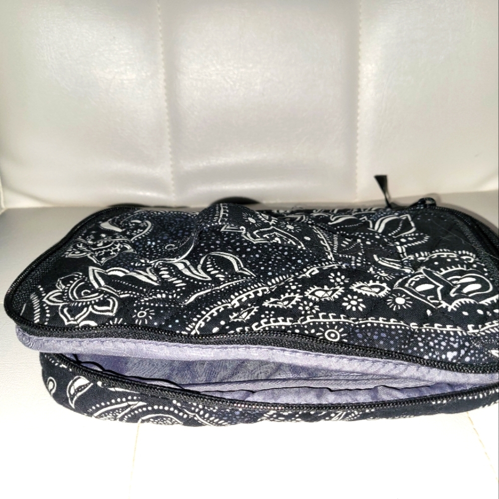 Vera Bradley - Travel Toiletry Set - Picture 5 of 10